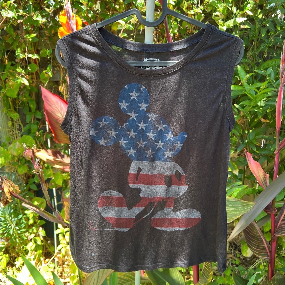 Disney Patriotic Mickey Mouse Women’s Muscle Tank Top. Size Medium.
